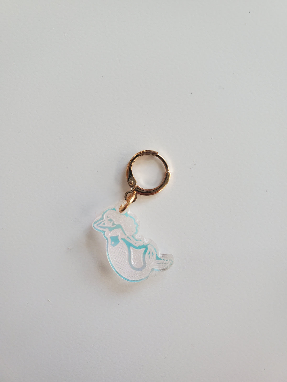 Holographic ōSHən Stitch Markers