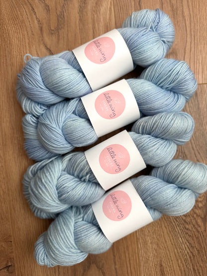 Featherlight DK