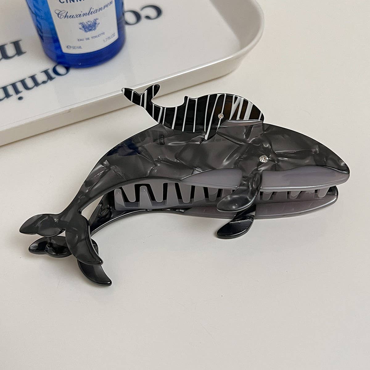 Ocean Animal Acetate Claw Clip – Shark & Whale_CWAHA5703
